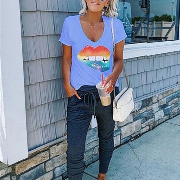 Sweet and sassy rainbow lip tee - Picture 2 of 2